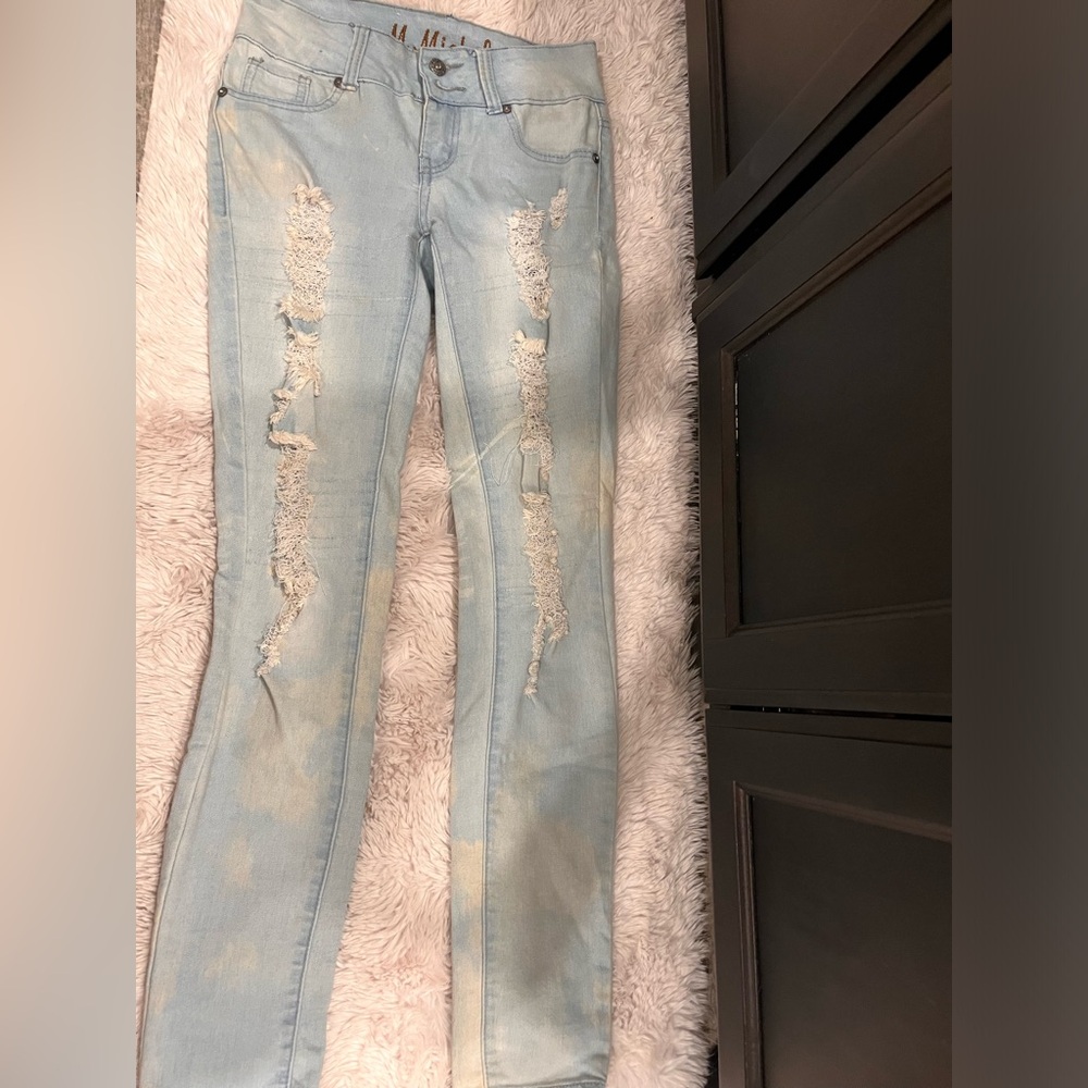 Blue skinny jeans